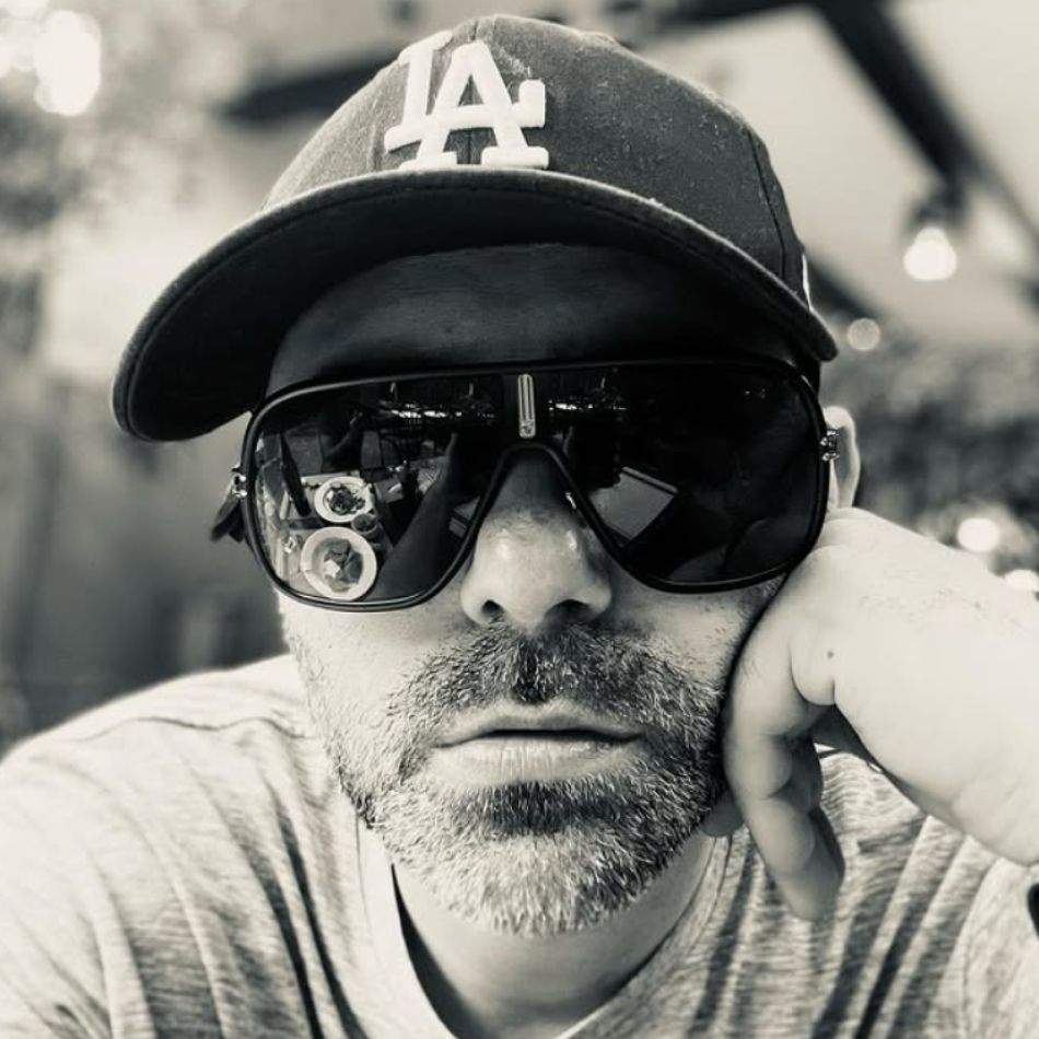 Spike și Livia Eftimie, împăcare după despărțire? Imaginile din Grecia spun totul. Gestul intim care i-a dat de gol