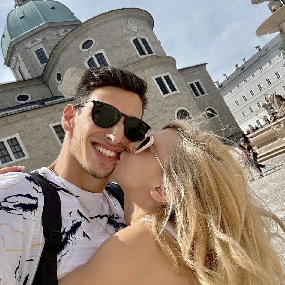 Andreea Bălan, surpriză în curtea casei sale pentru Victor Cornea! Tenismenul a împlinit 30 de ani