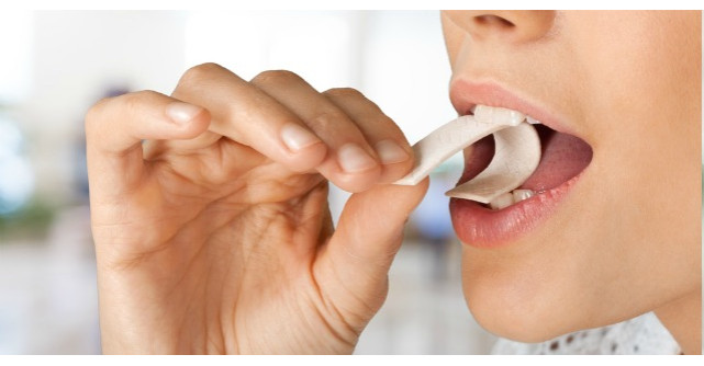 Te enerveaza cand cineva mesteca langa tine? Iata care este motivul pentru asta!