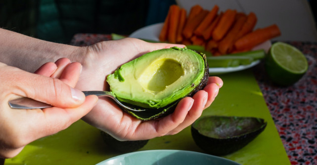 Cele mai bune 10 alimente pe care sa le consumi la micul dejun pentru o stare de spirit mai buna