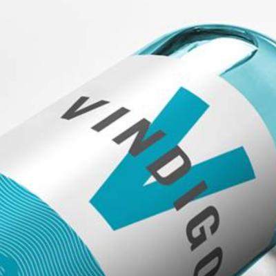 Bleu turcoaz spectaculos: a patra culoare a vinului există și e naturală