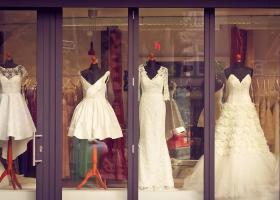 Celebrul brand ucrainean de rochii de mireasă, Milla Nova, s-a reprofilat pe crearea uniformelor destinate armatei