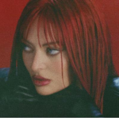 Delia lansează Lacrimi de soare cu NOUA UNSPE, o colaborare neașteptată și eclectică