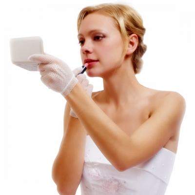 7 Trucuri de Frumusete pentru Mirese 