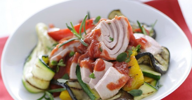 Ton RIO Mare cu legume la gratar 