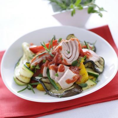 Ton RIO Mare cu legume la gratar 