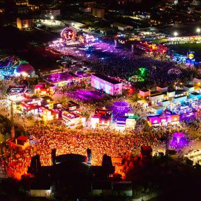 Festivalul STARDUST a adus hiturile anilor ’90 și 2000 la NIBIRU, într-un weekend care a unit generațiile