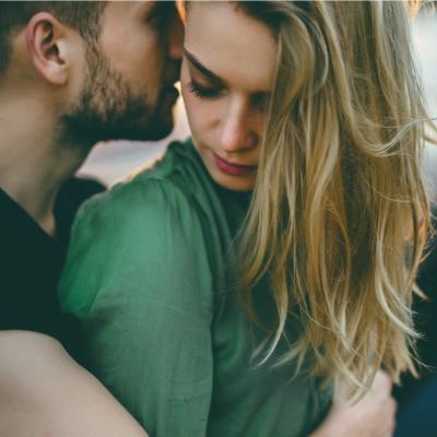 5 semne că te place