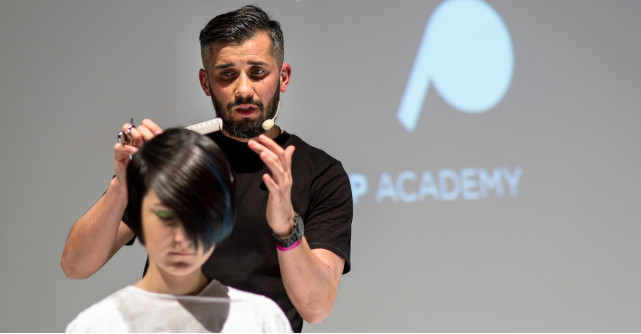 Keune România iniţiazã proiectul THE EDUCATION