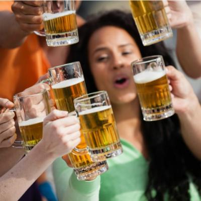 Wall-Street: Romanii nu sunt nici prietenosi, nici ospitalieri. Profilul psihologic al romanilor 