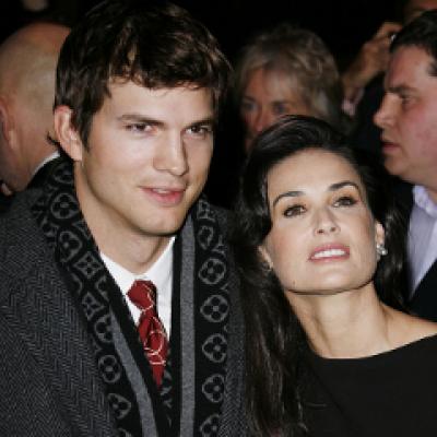 Demi Moore pune piciorul in prag