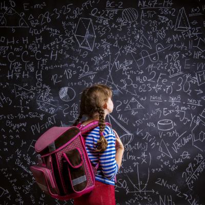 Studiu: 9 din 10 români din mediul urban cred că școala nu e adaptată meseriilor din viitor