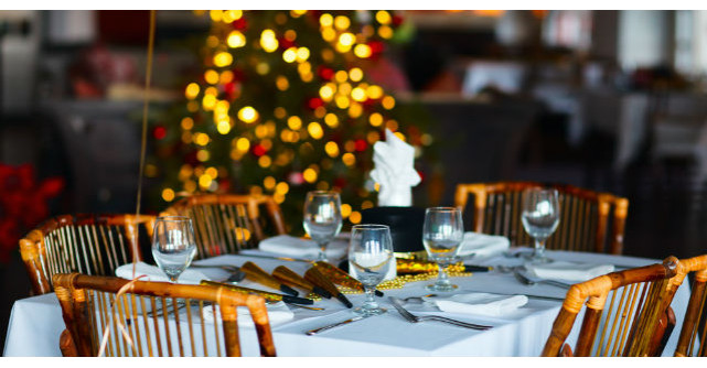 Cina de Anul Nou. Ce sa gatesti pentru invitati