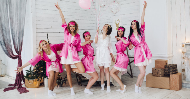 Tricouri personalizate pentru petrecerea burlăcițelor