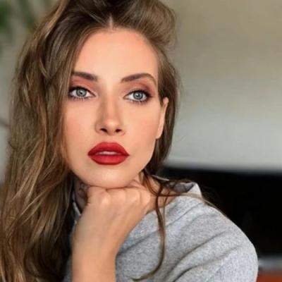 Iulia Albu, despre tradiții și renovări: „Sărbătorim mai mult ce e al nostru decât ce e importat”