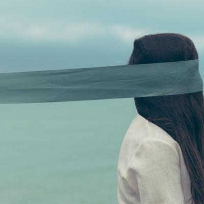 Cum ne afectează lumea modernă capacitatea de vindecare a traumelor emoționale