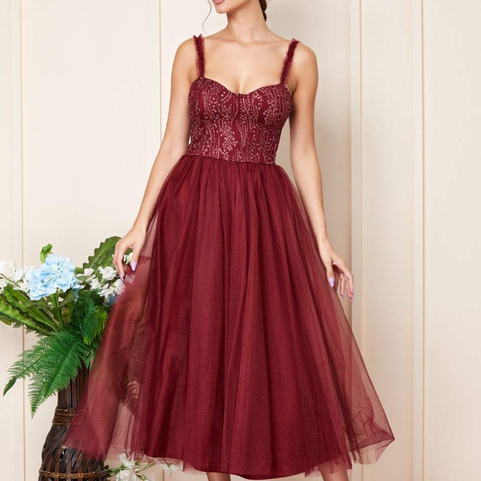 20 de rochii de seară pentru evenimentele din serile reci