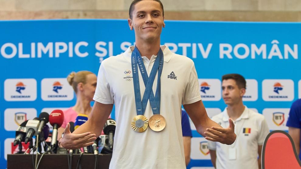 David Popovici, de neoprit la Paris! A spulberat concurența în semifinale și a stabilit un nou record. Urmează lupta pentru aur