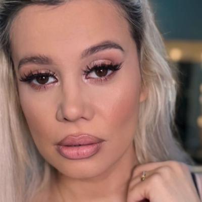 Anisia Gafton, la un pas de incendiu în propria casă. Comedianta a povestit cum o lumânare parfumată i-a dat mari emoții