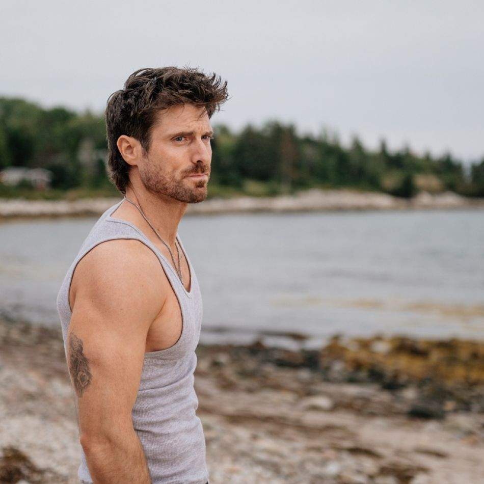 Interviu cu Marcus Rosner din Sullivan's Crossing: Actor, regizor și tată. ”Sunt atras de povești ancorate în realitate”