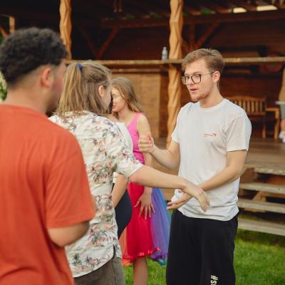 Cum să fii în siguranță la festival. Recomandările adolescenților pentru o vară cu distracție, dar fără riscuri