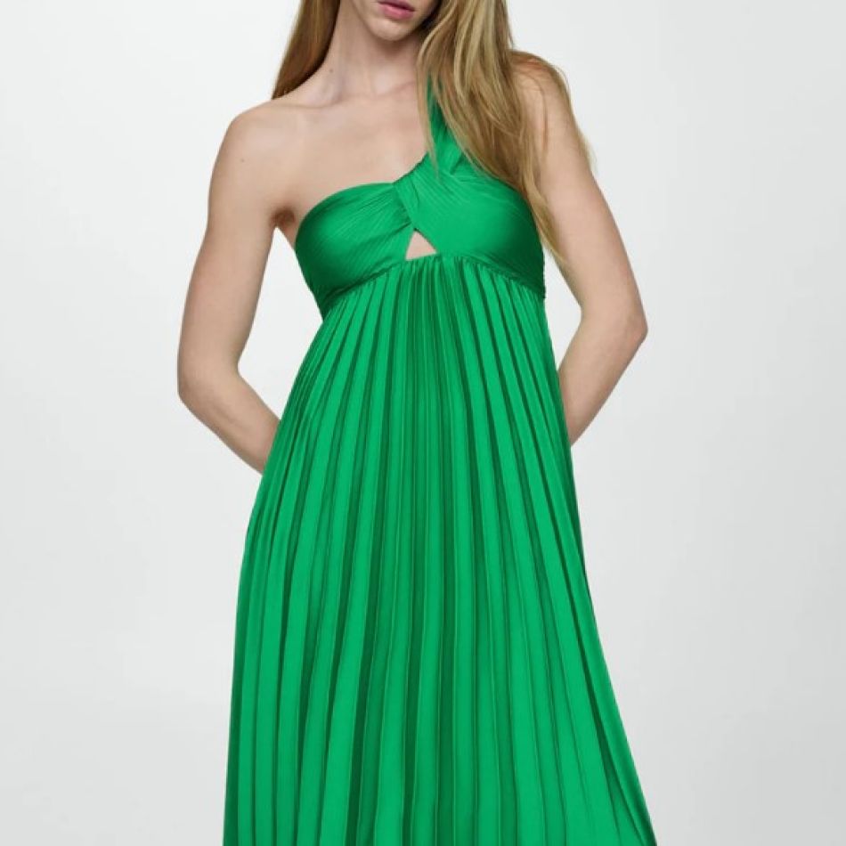 Rochii de banchet și bal 2024: Cele mai frumoase 20 de modele pentru o seară de neuitat