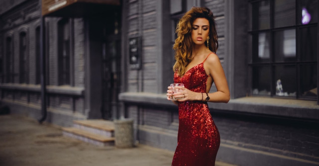 Cum să alegeți o rochie de seară fantastică