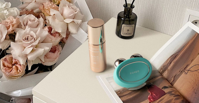 Rutina suedeză de lifting facial de la FOREO îți va schimba complet aspectul tenului