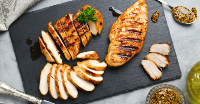 Carnea de pui, pericol pentru sănătate