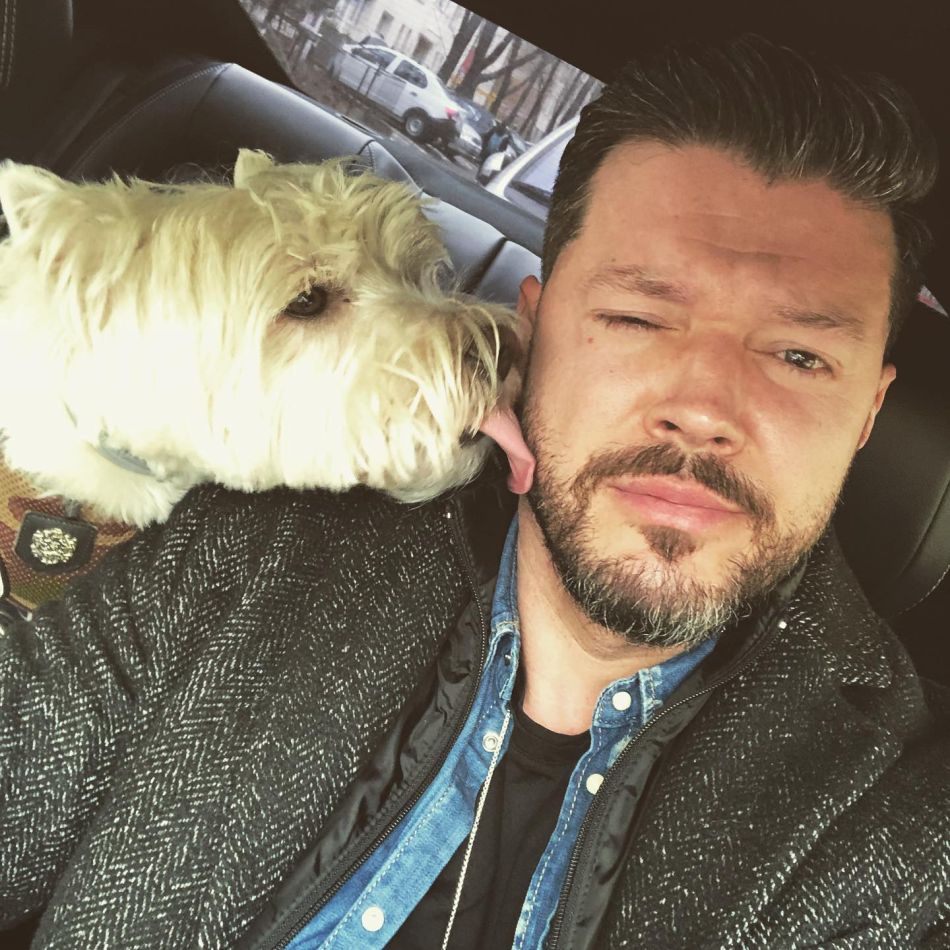 Victor Slav și-a luat fiica și au plecat în Bulgaria.Fostul prezentator tv s-a împăcat cu fosta iubită, Selina, care l-a înșelat