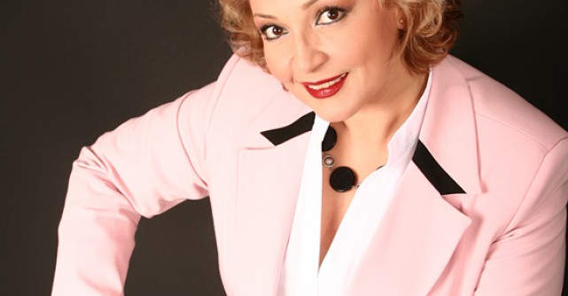 Mihaela Tatu - Training de atitudine, dictie si vanzari