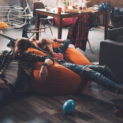 Sunt Lorena și nu voi mai organiza petreceri. 