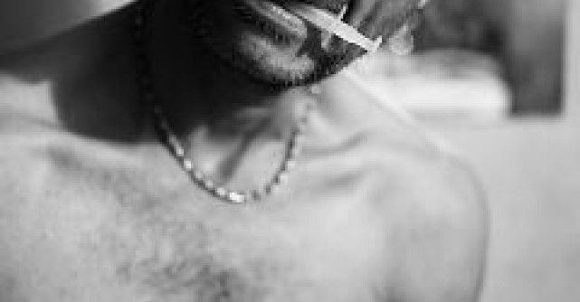 Cutremurator: Viata in casa unui dependent de droguri roman