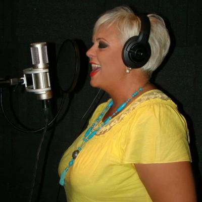 Monica Anghel - schimbare spectaculoasa de look