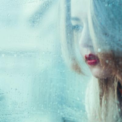 Cine esti tu cand nu esti pe Facebook sau Instagram?