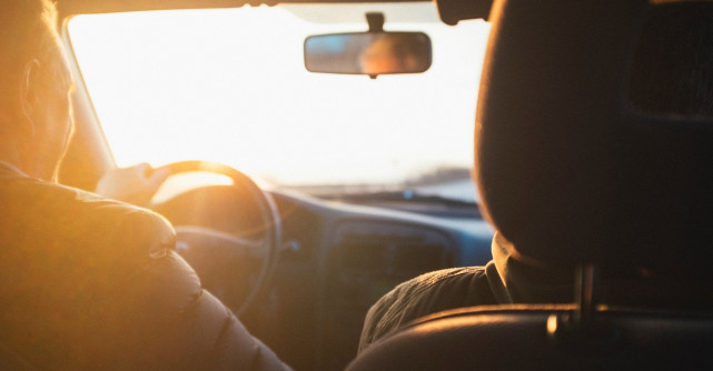 Accesorii esențiale pentru mașină în vacanță: 5 companioni de încredere pentru o călătorie fără griji