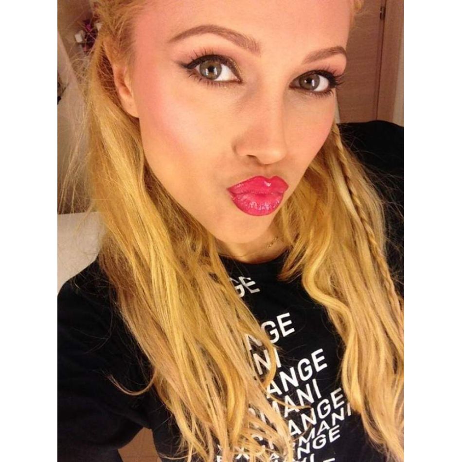 Lora, schimbare a stilului de viață, după ce a aflat că are intoleranță la gluten. Ce alimente nu mai consumă vedeta?