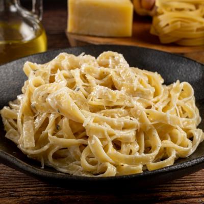 Paste alfredo - Rețetă autentică și variații delicioase