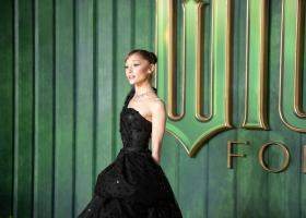 Ariana Grande, în lacrimi la final de turneu: artista își ia o pauză de la muzică