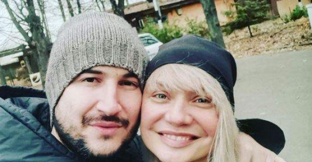 În timp ce Alex Dobrescu ar face orice pentru a se împăca cu ea, Cristina Cioran se bucură de viața de femeie singură