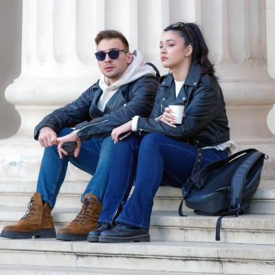 Semne că vulnerabilitatea noului partener e de fapt un semnal de alarmă