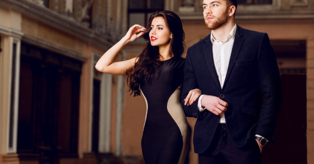 4 reguli de stil pentru a fi cea mai elegantă invitată la nunțile acestui sezon