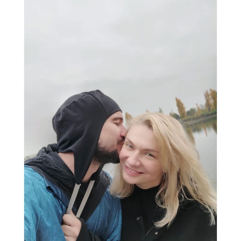 Alex Dobrescu, primele declarații despre noua iubită. Cine este misterioasa tânără, mai mică cu 16 ani decât el?