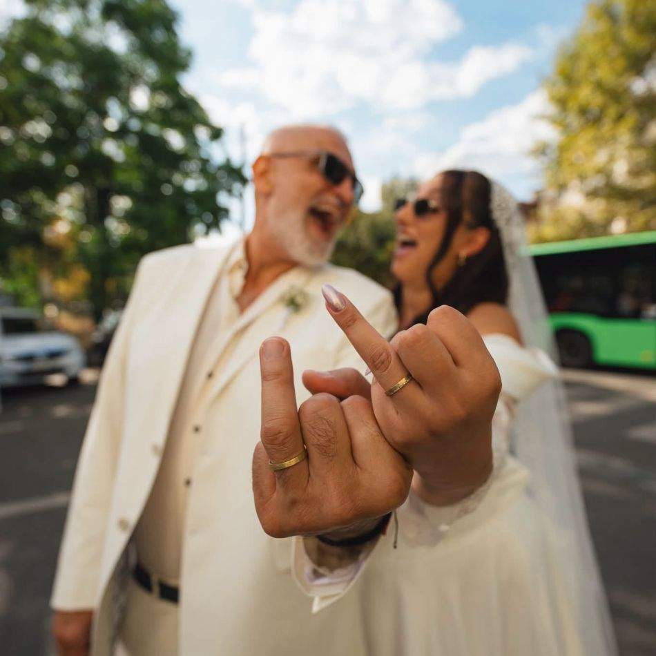 Damian Drăghici și Cristina Stroe au făcut pasul cel mare în secret! Detaliul de pe cutia de pizza le-a dat de gol