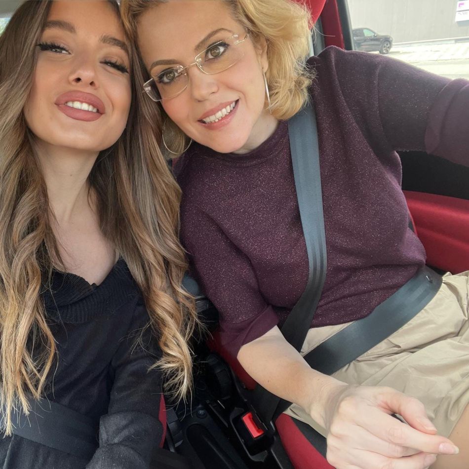 Fiica Ralucăi Moianu s-a căsătorit la doar 19 ani! Mara a dat vestea care i-a lăsat pe toți invitații în lacrimi...