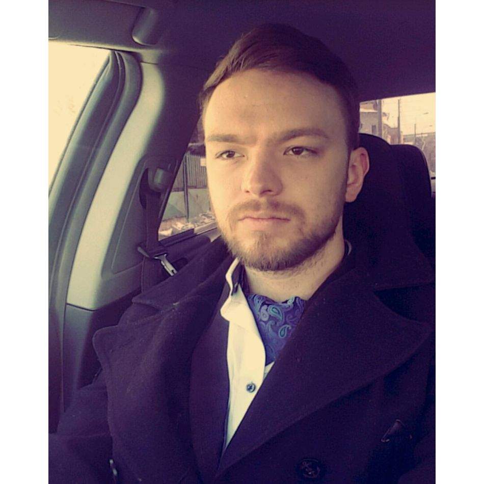 Cine este Dinu Popescu de la Insula Iubirii? Tânărul de 29 de ani este scriitor și îi place să observe relațiile dintre oameni 