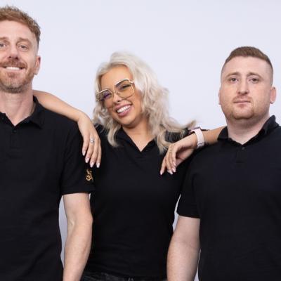 Interviu cu Teo Cosma de la Vânătorii de comori: România  - Păpușile Arădeanca din România au fost un obiect unic în istorie