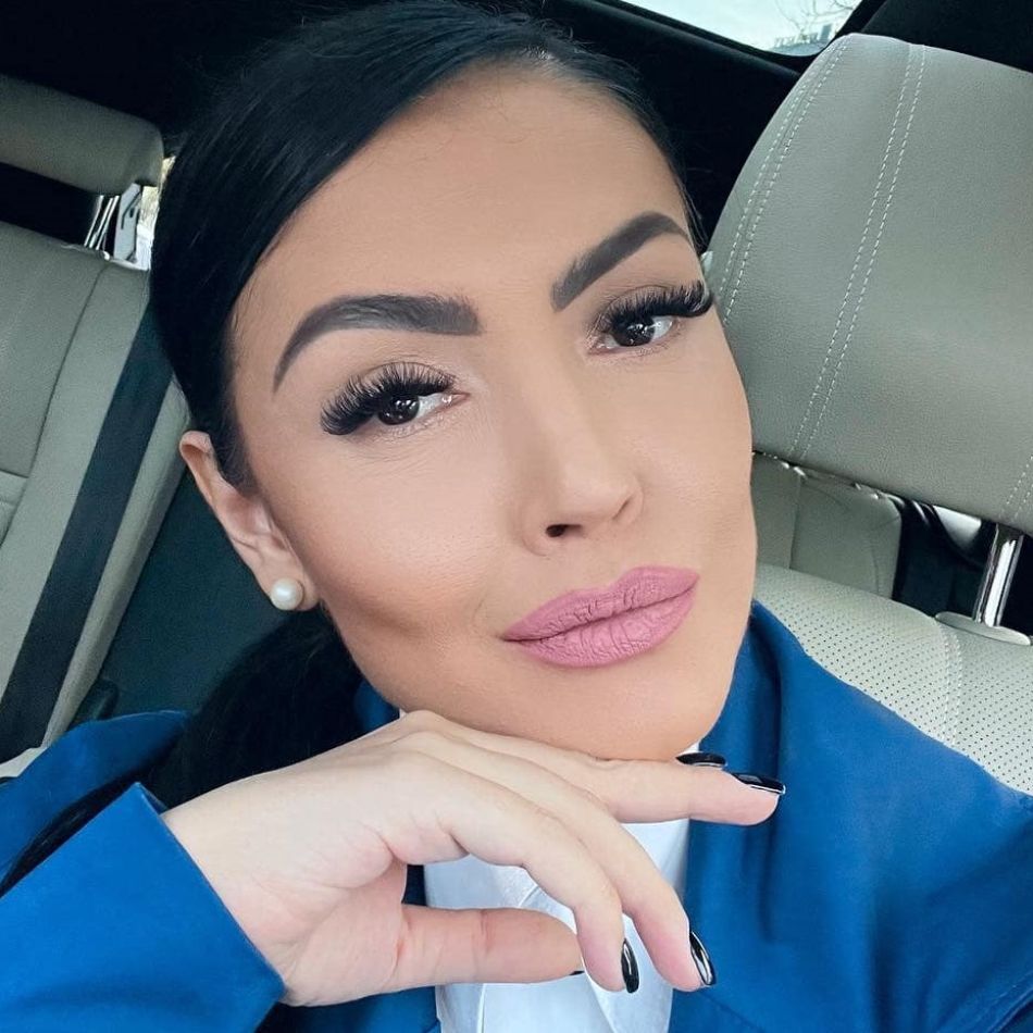 Toată lumea o cunoaște pe Andreea Mantea, dar puțini știu cine este și cu ce se ocupă sora sa mai mare, Lavinia