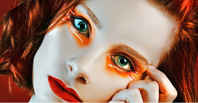 3+ sfaturi pentru părul vopsit roșcat: cum îl îngrijești & la ce să fii atentă