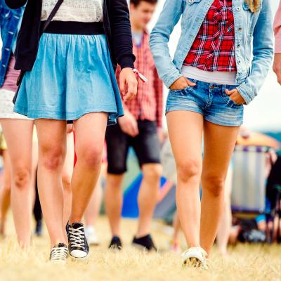 Încălțăminte pentru festival - confortabilă și la modă